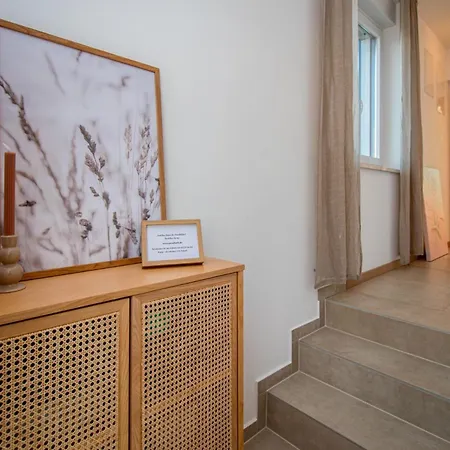 Ajlin Mit Privatem Beheizbarem Pool Villa *