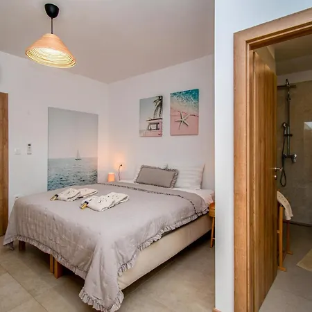 Villa Ajlin Mit Privatem Beheizbarem Pool Medulin