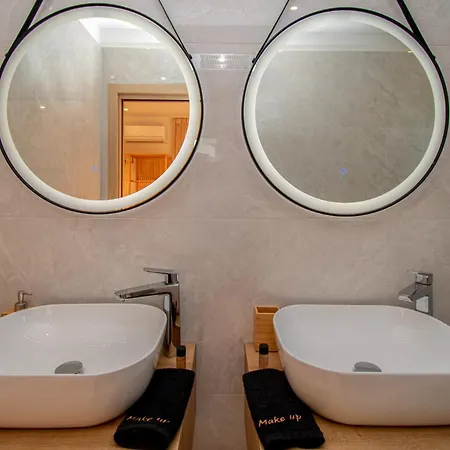 Ajlin Mit Privatem Beheizbarem Pool