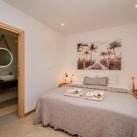 Ajlin Mit Privatem Beheizbarem Pool Villa Medulin