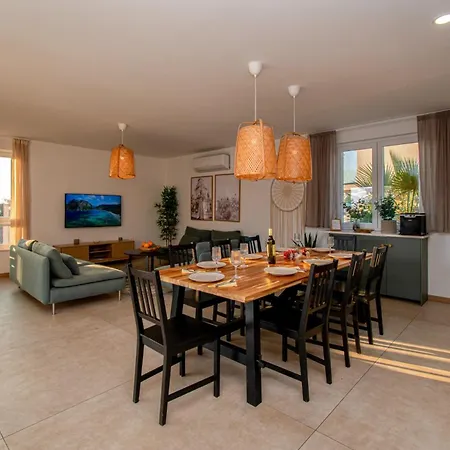 Willa Ajlin Mit Privatem Beheizbarem Pool Medulin