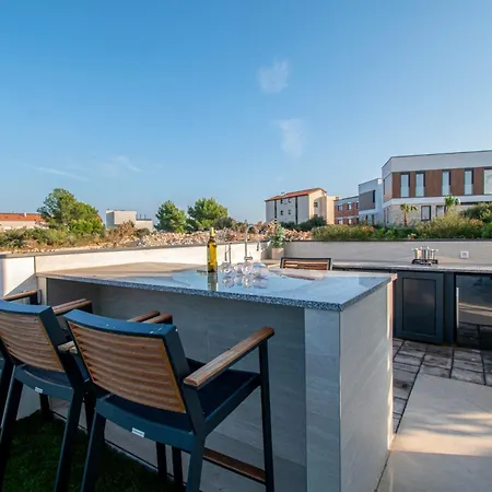 Villa Ajlin Mit Privatem Beheizbarem Pool Medulin