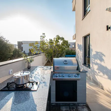 Villa Ajlin Mit Privatem Beheizbarem Pool - By Istrabook *