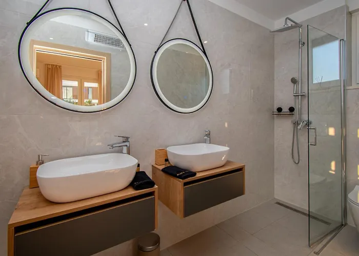 Villa Ajlin Mit Privatem Beheizbarem Pool *
