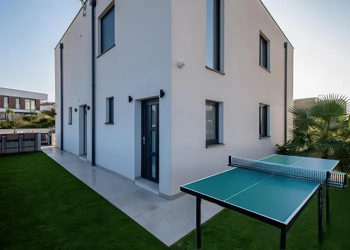 Ajlin Mit Privatem Beheizbarem Pool * Medulin