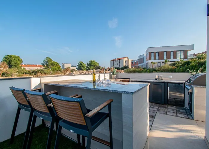 Villa Ajlin Mit Privatem Beheizbarem Pool Medulin