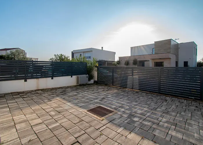 Ajlin Mit Privatem Beheizbarem Pool *