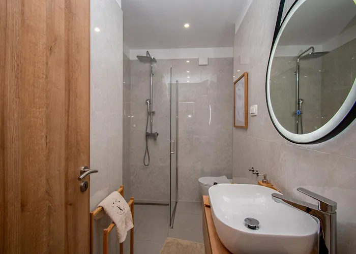 Ajlin Mit Privatem Beheizbarem Pool * Medulin