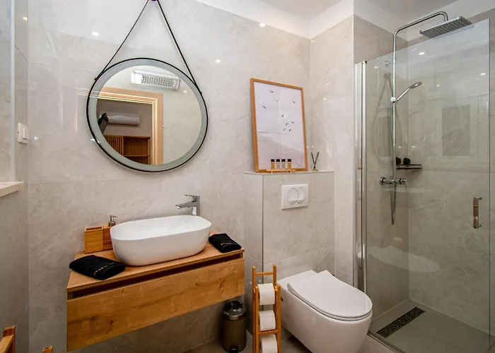 Vila Ajlin Mit Privatem Beheizbarem Pool Medulin