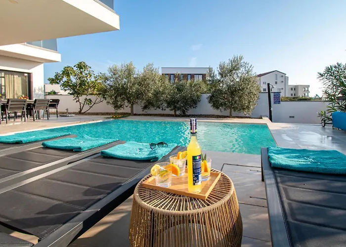 Ajlin Mit Privatem Beheizbarem Pool Vila *